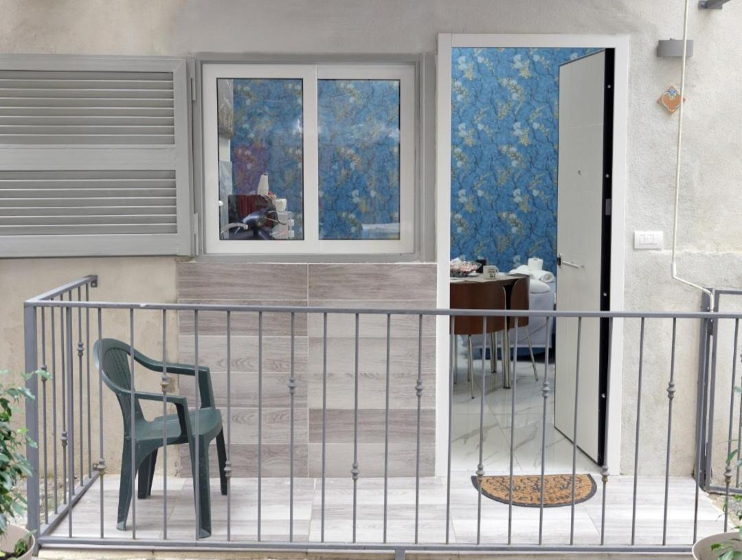 Rebby Home Napoli Esterno foto