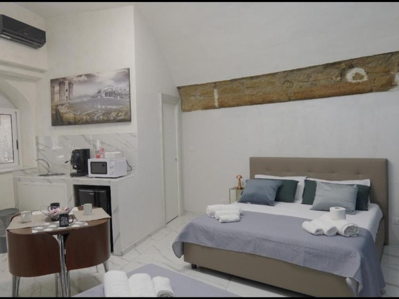 Rebby Home Napoli Esterno foto